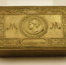 English Christmas Box 1914